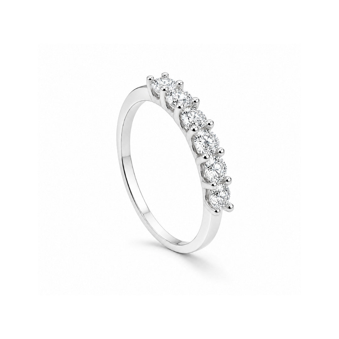 Meia Aliança Moissanite 0.6CT - 3mm (6 Pedras)