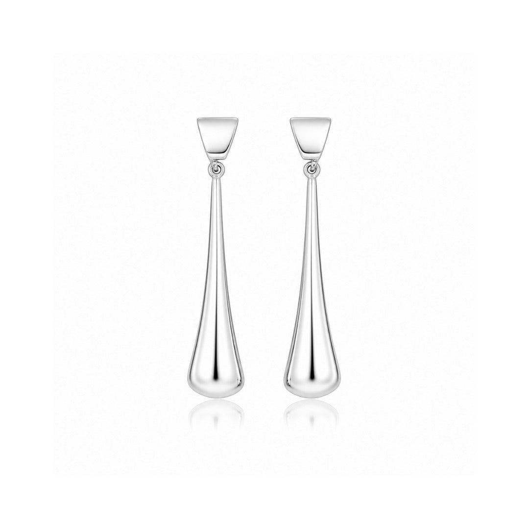 Brinco Gota Longa em Prata – Elegância Minimalista e Sofisticada